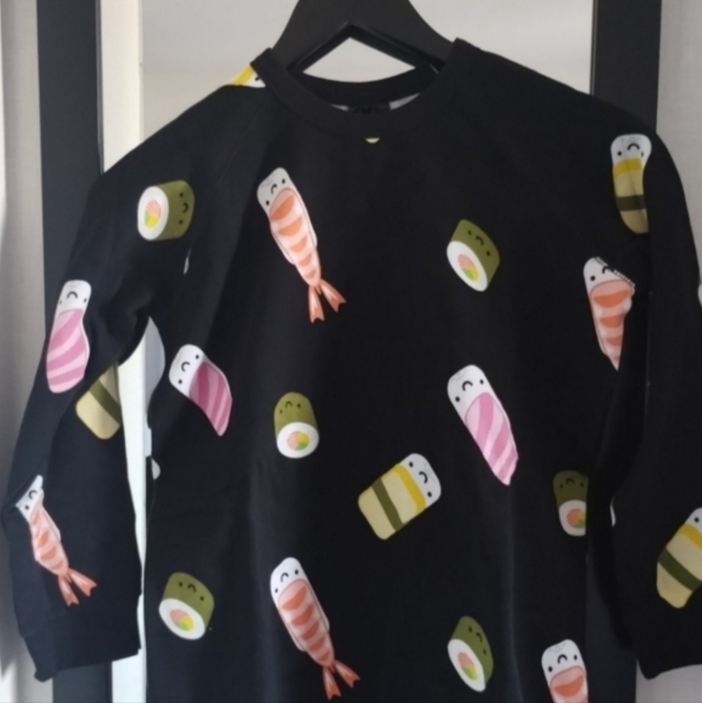 NWT WHISTLE & FLUTE SUSHI SWEATSHIRT Size 11-12YRS